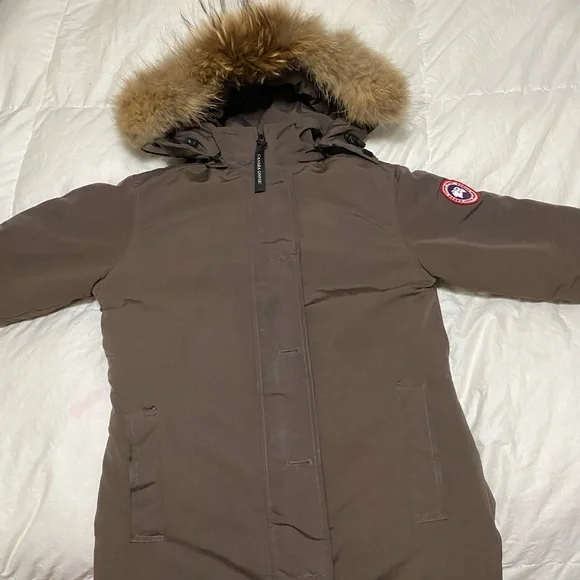 Canada Goose Jacket - Picture 2 of 5